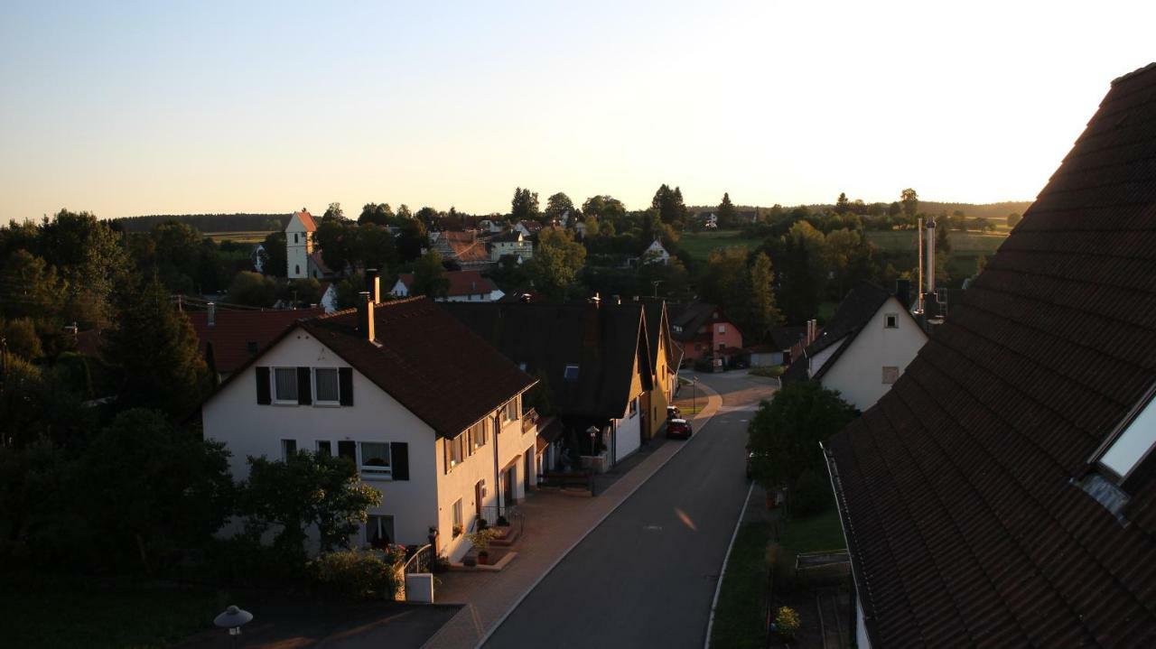 Hotel Glas Fluorn-Winzeln Buitenkant foto