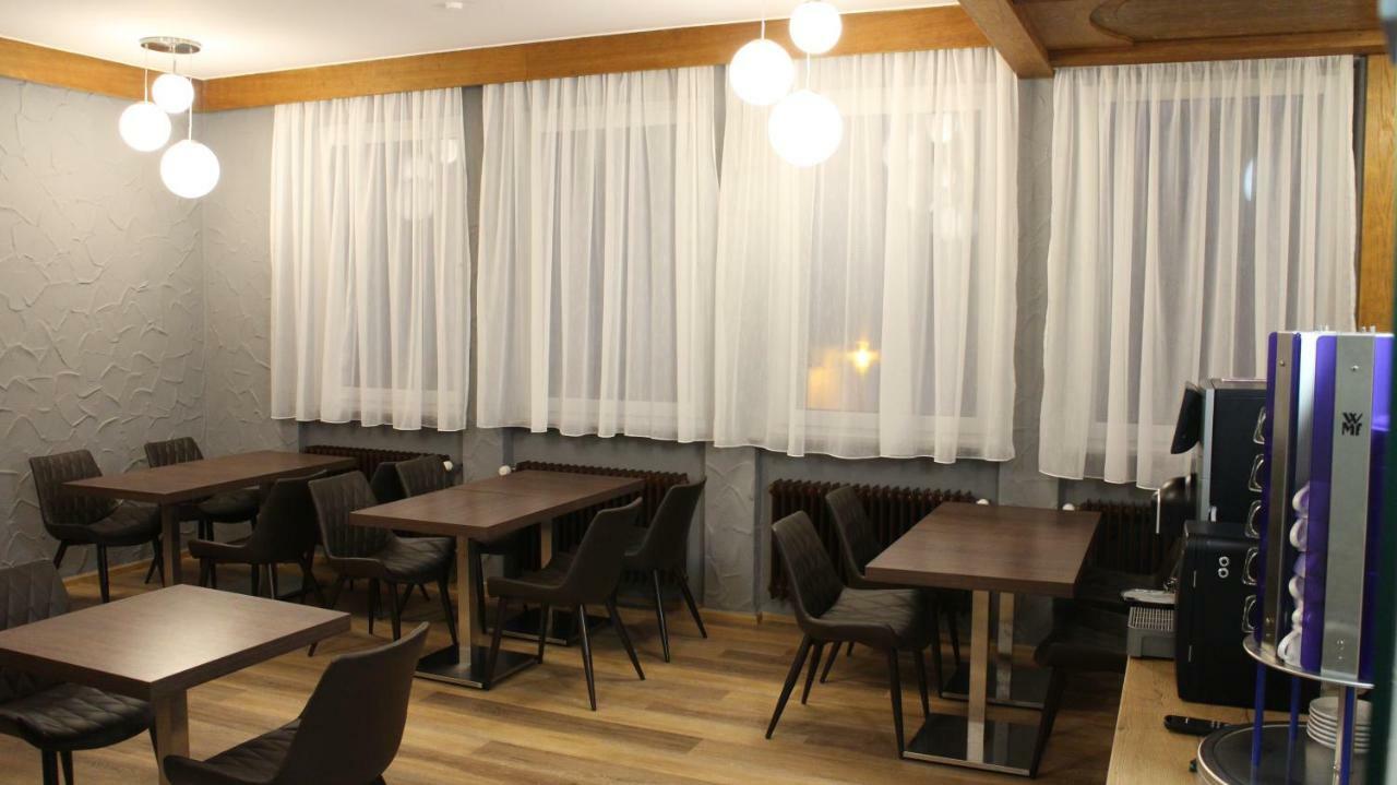 Hotel Glas Fluorn-Winzeln Buitenkant foto