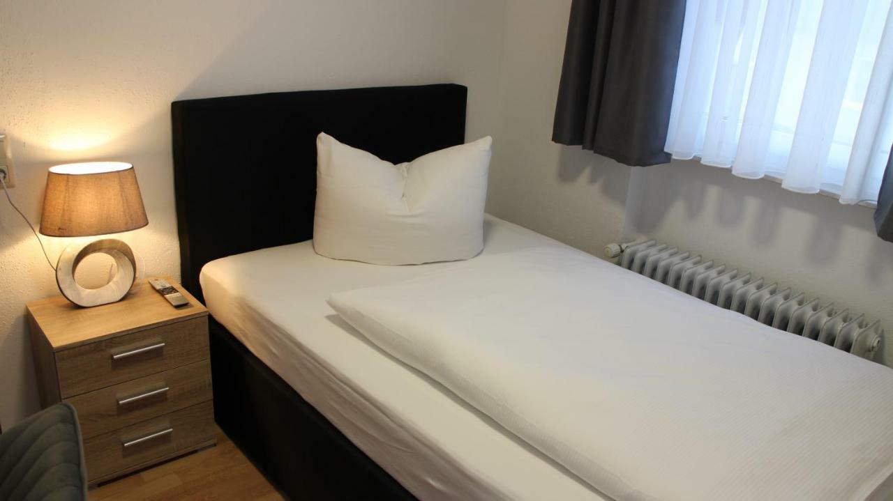 Hotel Glas Fluorn-Winzeln Buitenkant foto