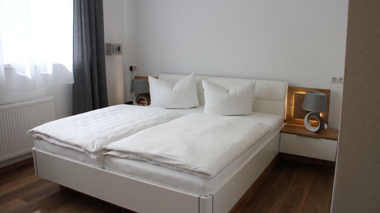 Hotel Glas Fluorn-Winzeln Buitenkant foto